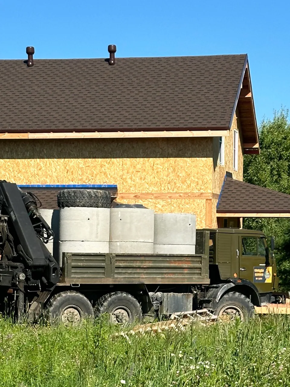Монтаж питьевого колодца на 15 железобетонных колец в Заокском районе